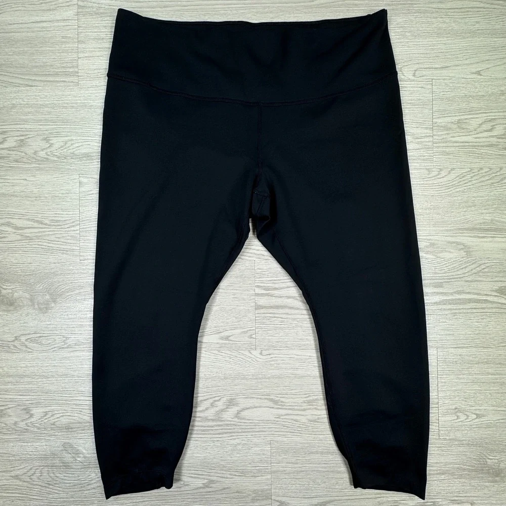 Nike Women's Leggings Dri-Fit Ruched Hem Cropped Black Sz 2X Activewear Yoga Gym